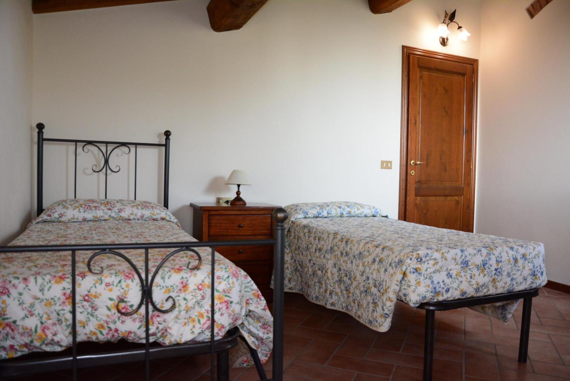Agriturismo Podere Casalone Limite Eksteriør bilde
